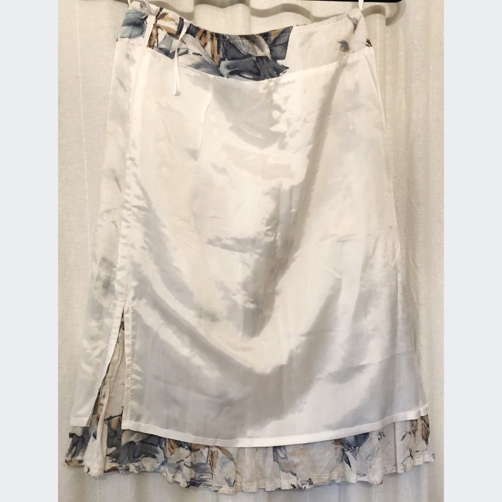 Floral Knee Length Skirt - Picture 8 of 15